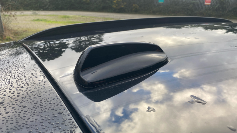 Volvo Xc40 2.0 T4 R DESIGN Pro 5dr AWD Geartronic Petrol Estate